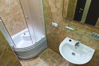 Отель Hotel 8th Mile Днепр Одноместный номер «Комфорт»-2