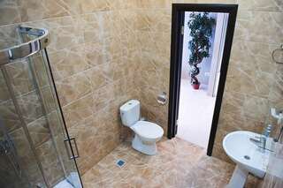 Отель Hotel 8th Mile Днепр Двухместный номер «Комфорт» с 1 кроватью-5