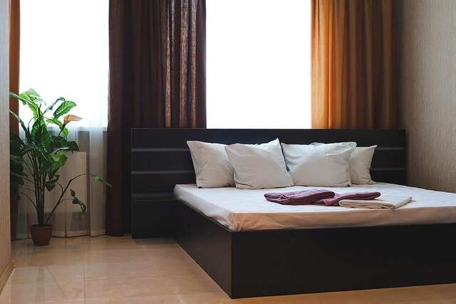 Отель Hotel 8th Mile Днепр-19