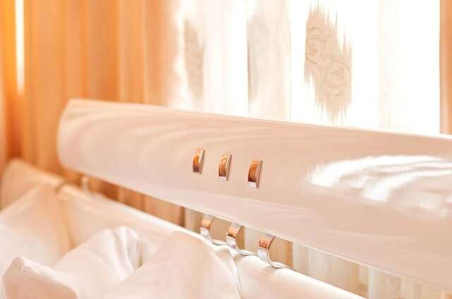 Отель Hotel 8th Mile Днепр-37